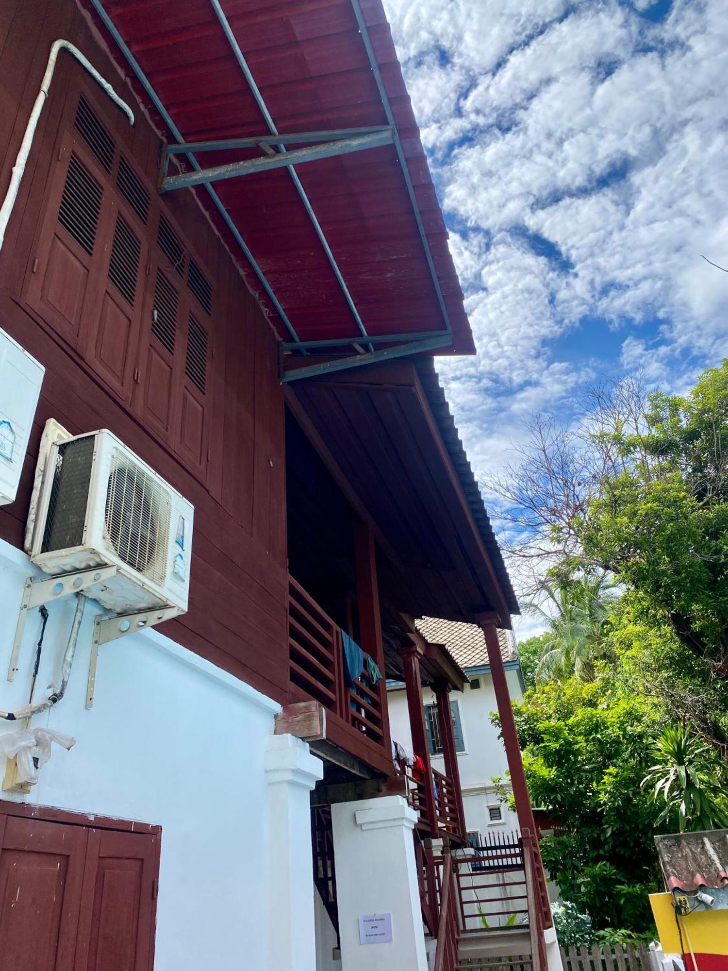 Sunrise Riverside Pool Hostel Luang Prabang Exterior photo